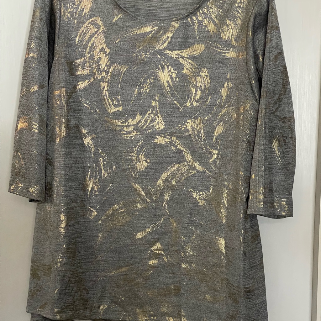Zac & Rachel Metallic Gray And Gold Long Sleeve Top